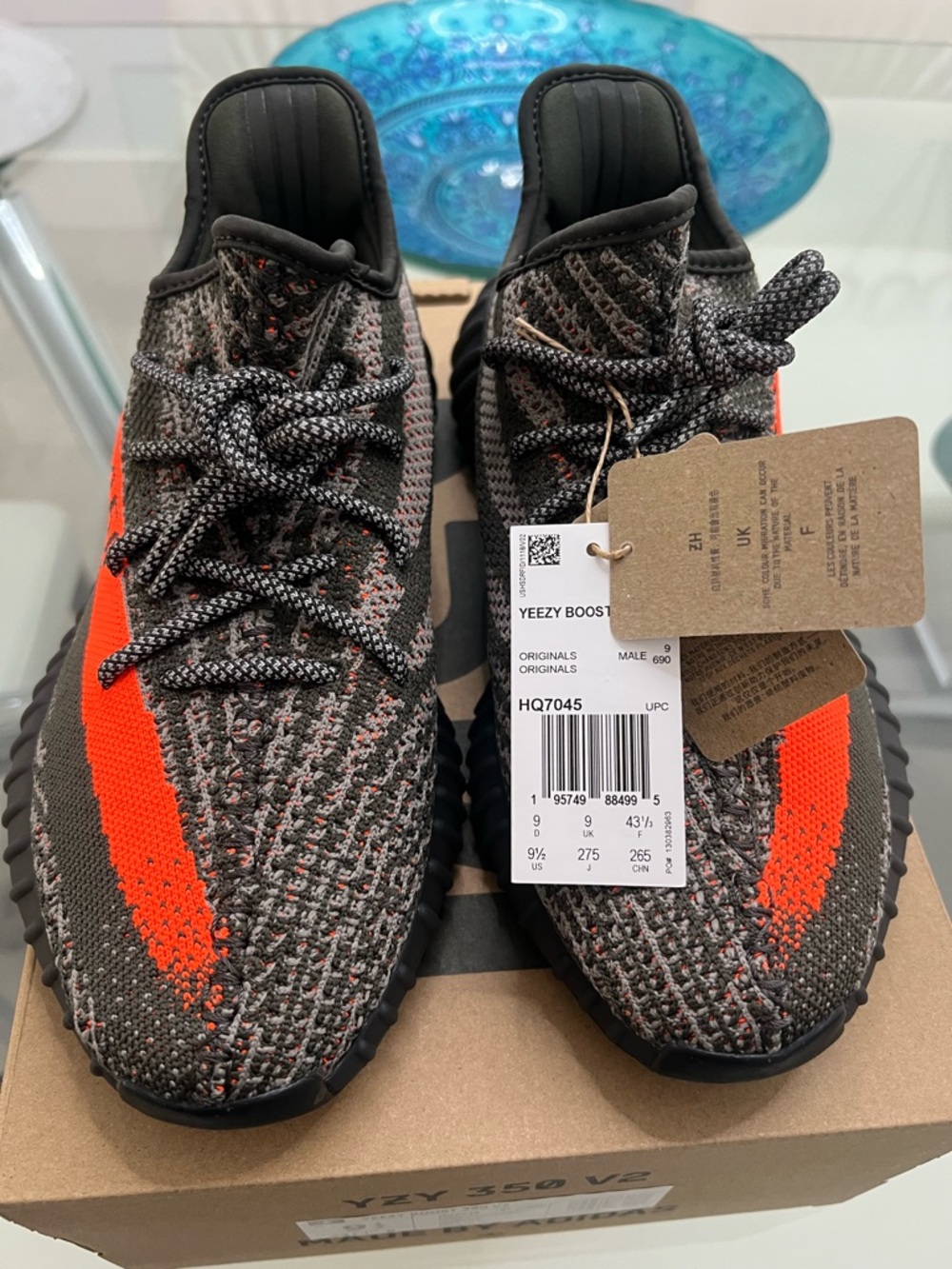 adidas Yeezy Boost 350 V2 - Carbon Beluga- Size Men’s 9.5 - Picture 3 of 7